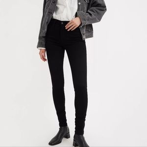 Levi's 720 HIGH RISE SUPER SKINNY WOMEN'S JEANS - Black